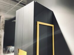 Interstar Assenaartje kast sale zwart geel - Mobiel Interieur