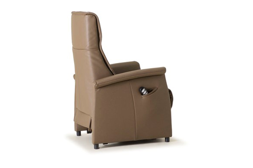 71362_233086_Toekomst-Toro-relaxfauteuil-met-sta-op-02