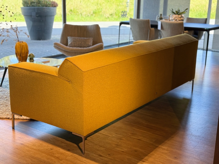 87688_275443_Design-on-Stock-Bloq-bank-geel-sale-4