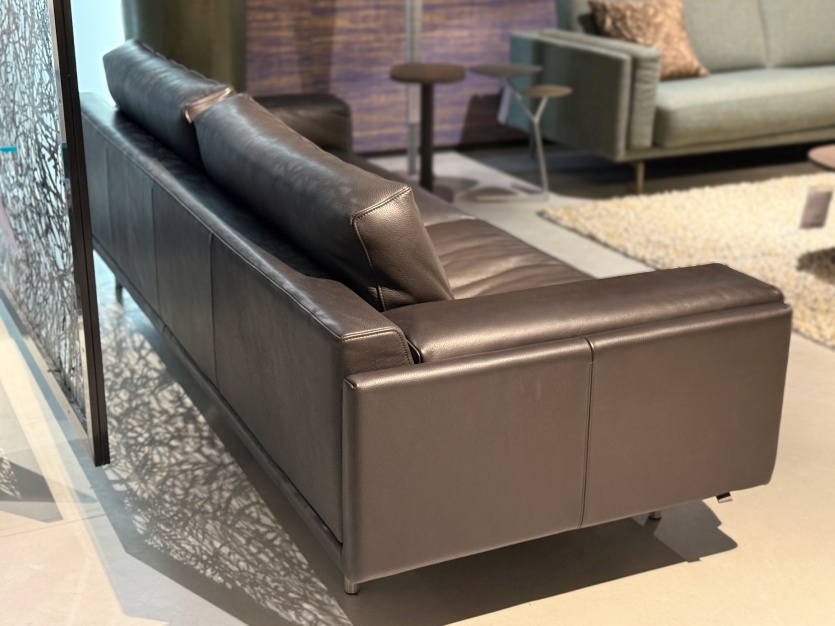 43237_293627_Leolux-Bellice-zwart-leer-sale-3