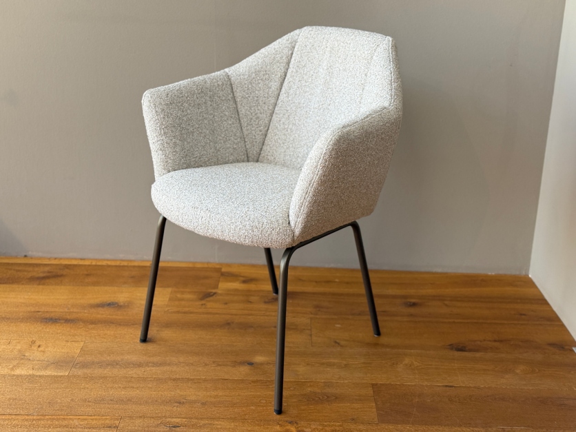 78926_293442_Cartel-Living-Muk-eetkamerstoelen-sale-nieuw