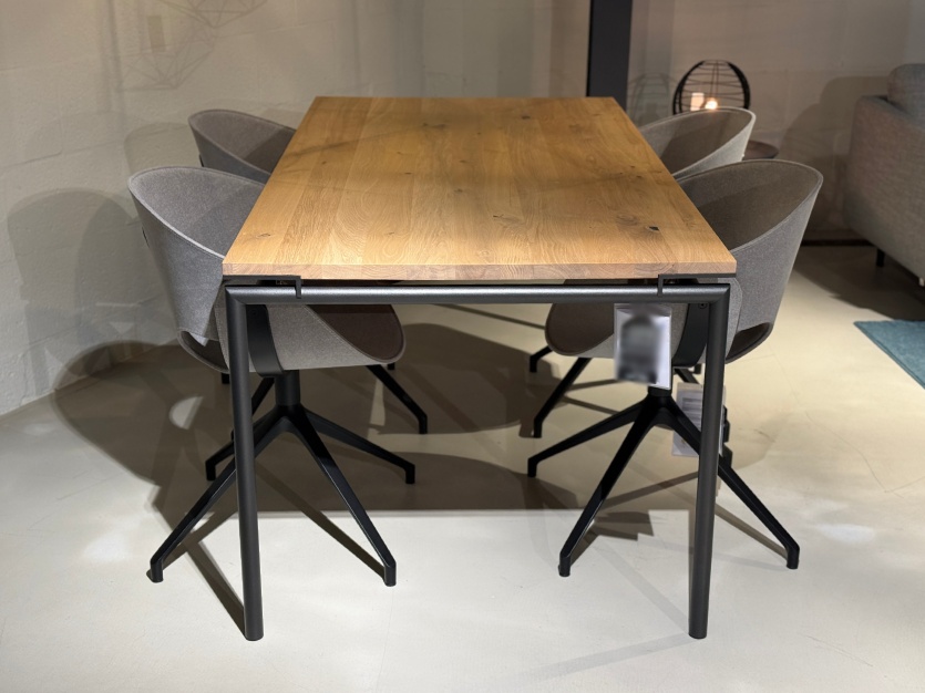 87831_310165_bert-plantagie-Holger-eetkamertafel-sale-2