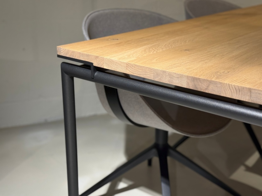 87831_310168_bert-plantagie-Holger-eetkamertafel-sale-5