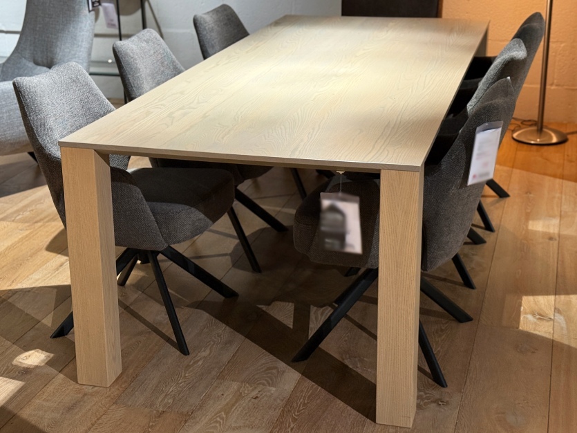 43231_335485_Eetkamertafel-Span-sale-nw-3